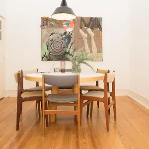 Flattered To Be In Appartement