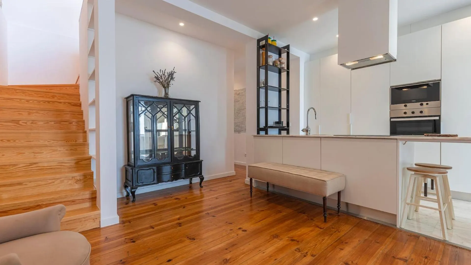 Apartment Beautiful River Views In Graca Lisbon